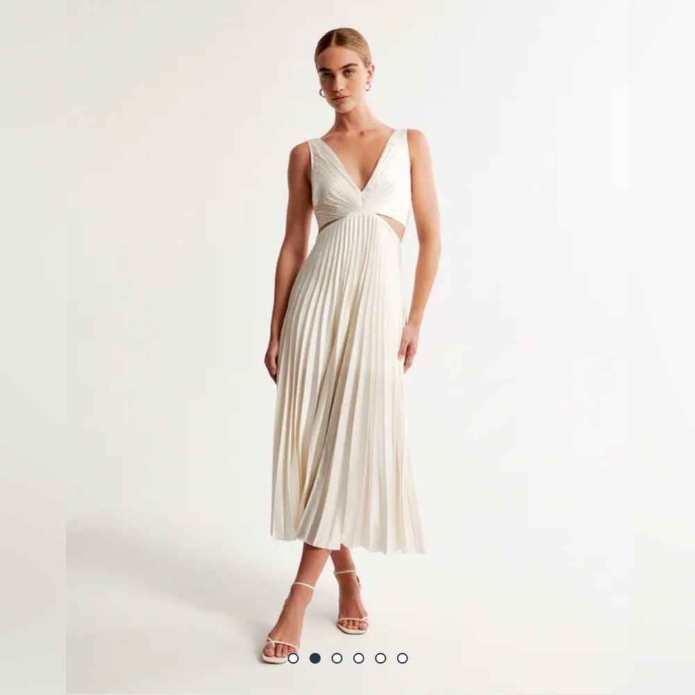 Abercrombie & Fitch Satin Pleated Cutout Maxi Dress - White